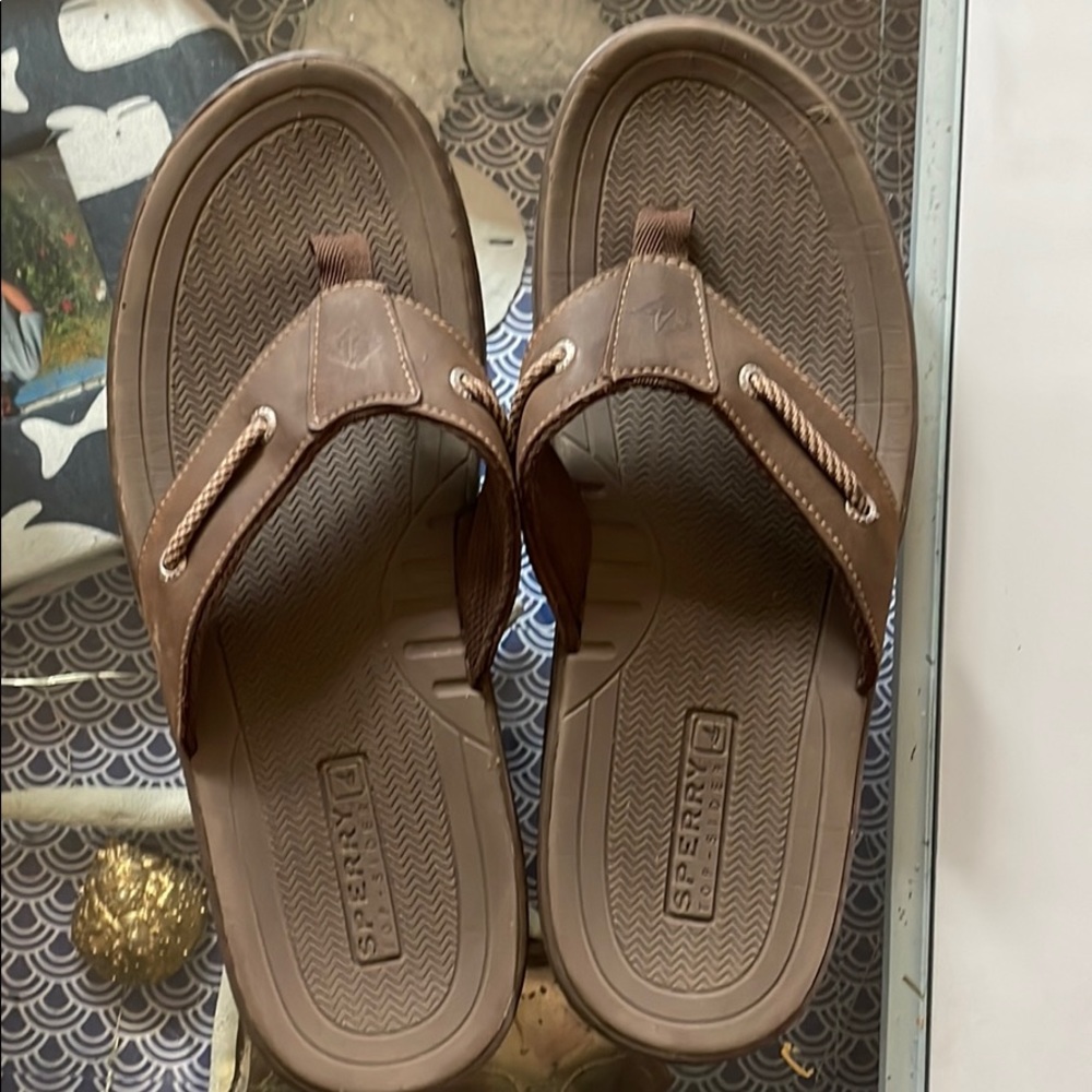 Men's leather flip flops